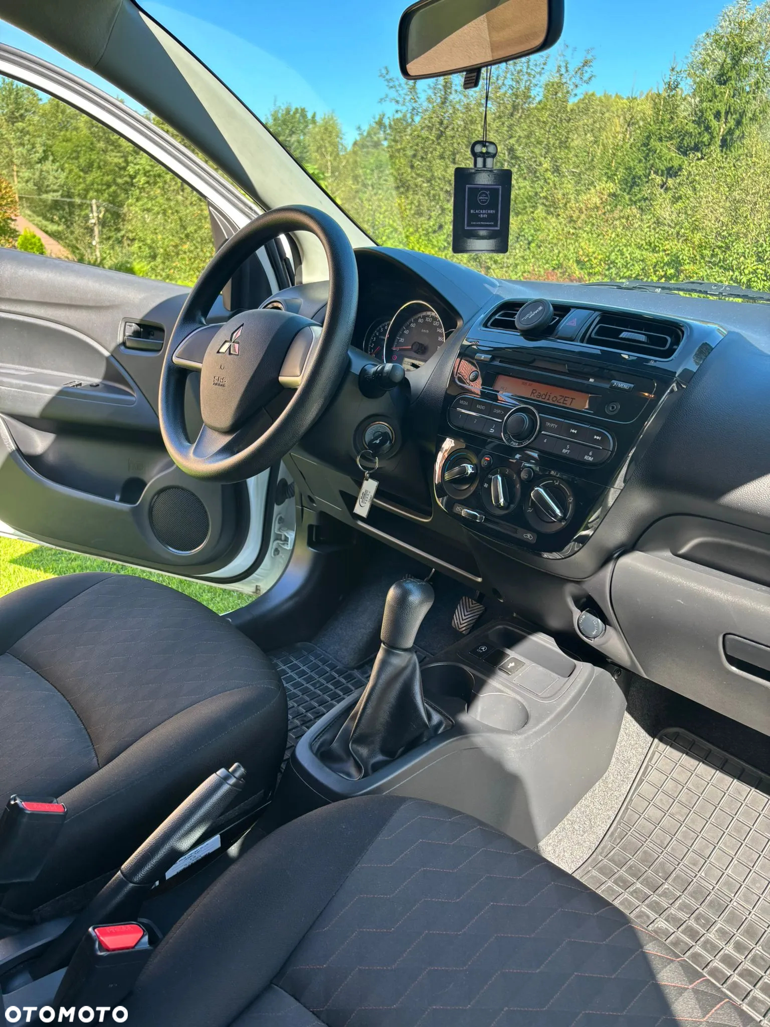 Mitsubishi Space Star - 10