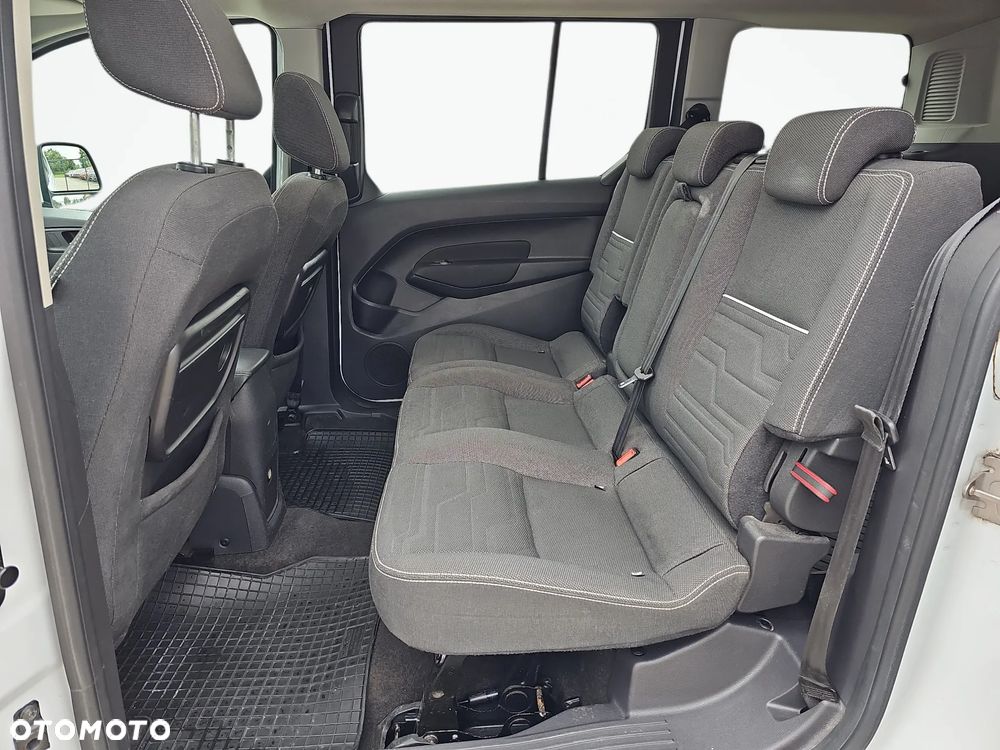 Ford Tourneo Connect 1.5 TDCi Titanium - 20