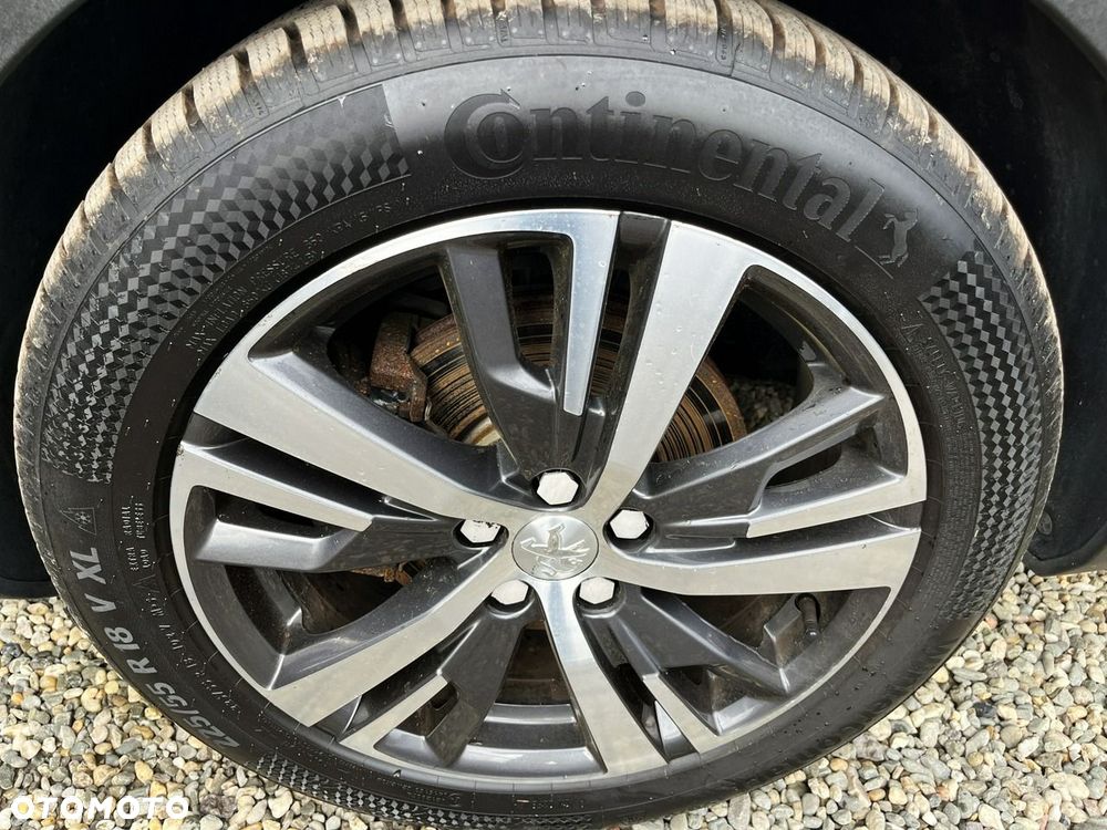 Peugeot 3008 1.2 PureTech Allure Pack S&S EAT8 - 39