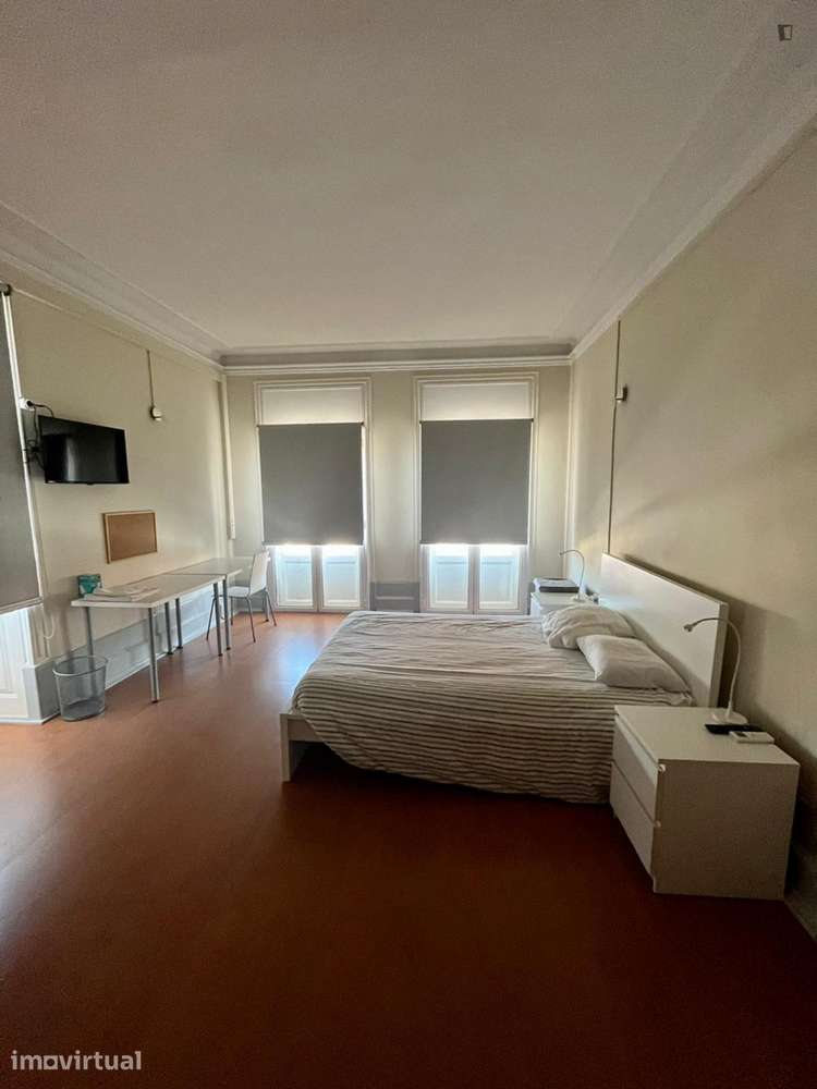 Estúdio - localizado em Baixa Coimbra - Grande imagem: 3/14