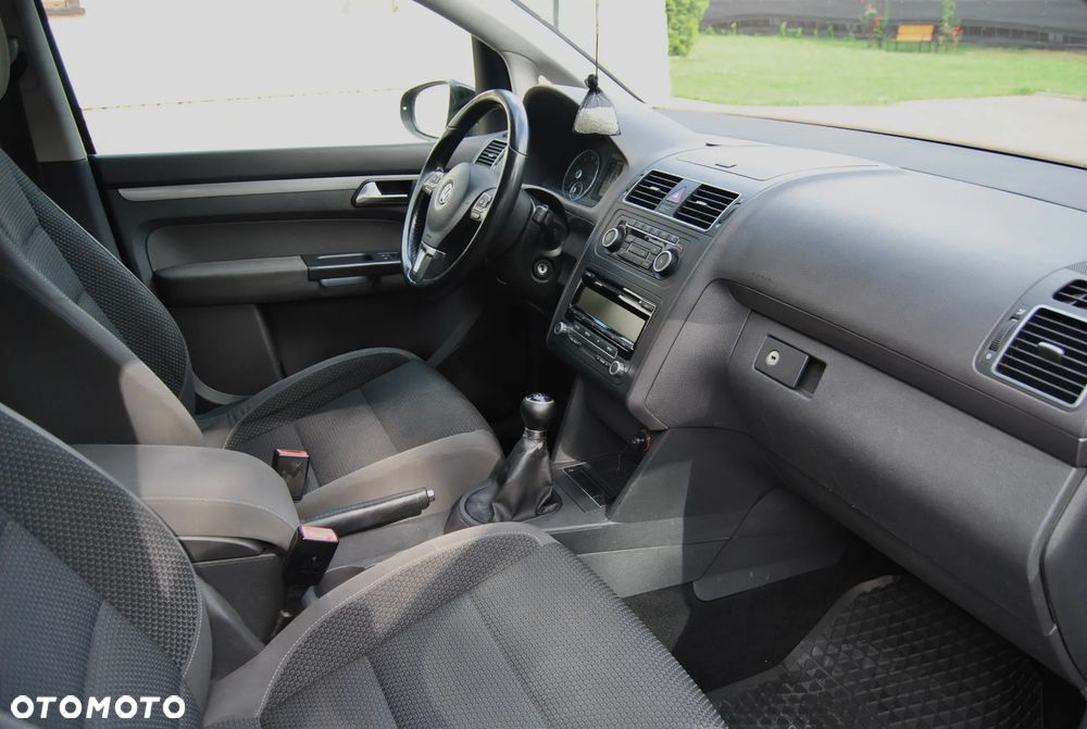 Volkswagen Touran - 7