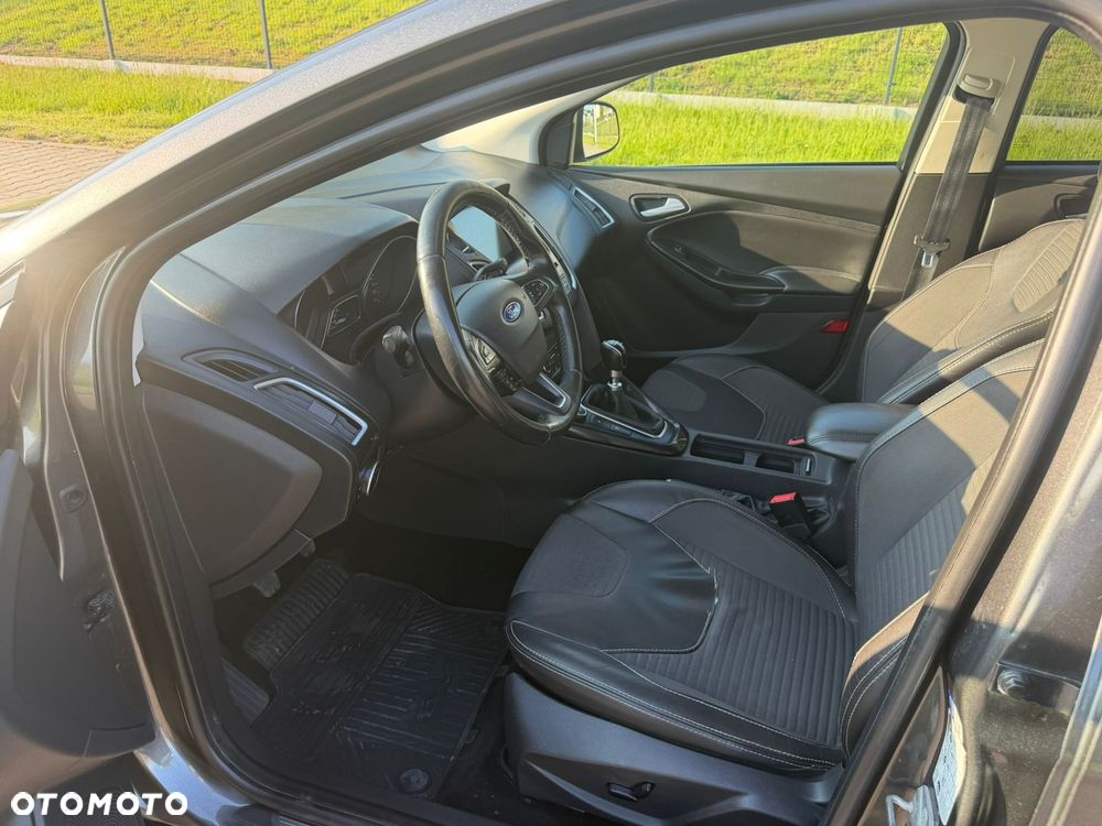 Ford Focus 1.0 EcoBoost ST-Line ASS - 17