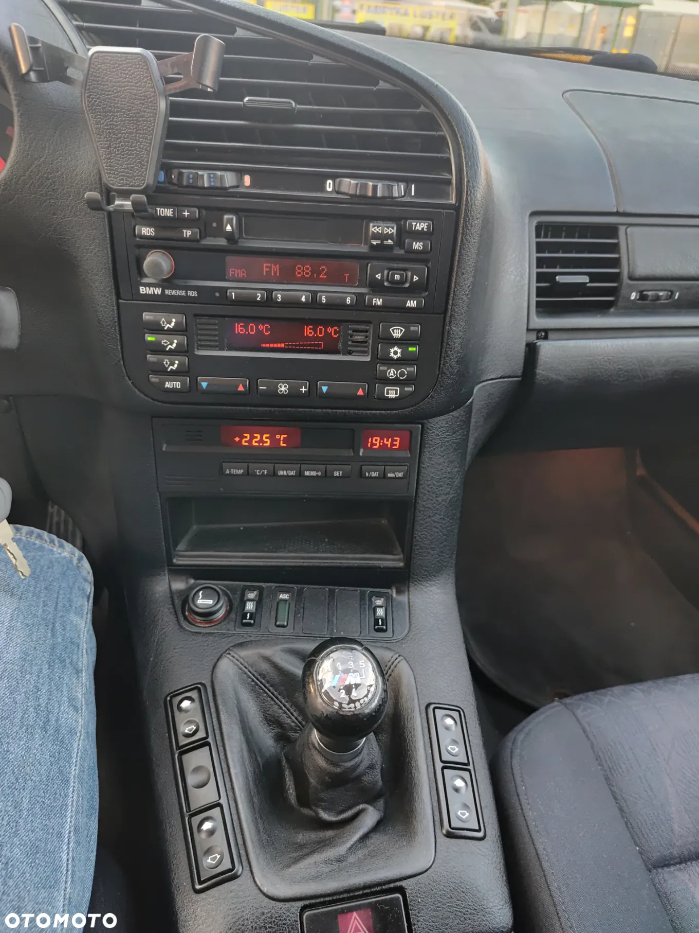 BMW Seria 3 320i - 13