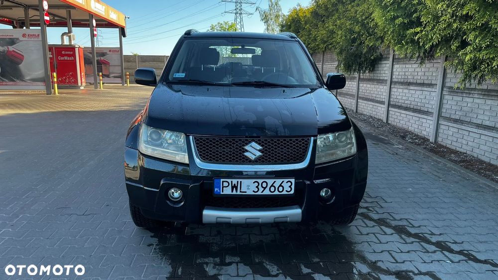 Suzuki Grand Vitara 2.0 Comfort + - 1