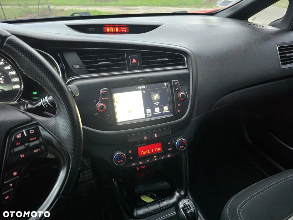 Kia Ceed 1.6 CRDi GT Line - 13