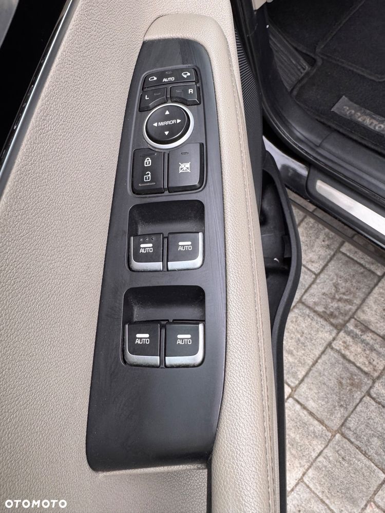 Kia Sorento 2.0 CRDI L - 33