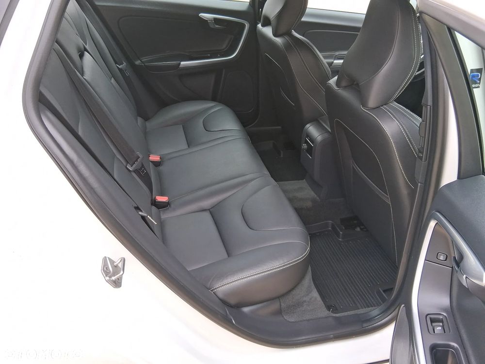 Volvo V60 - 15