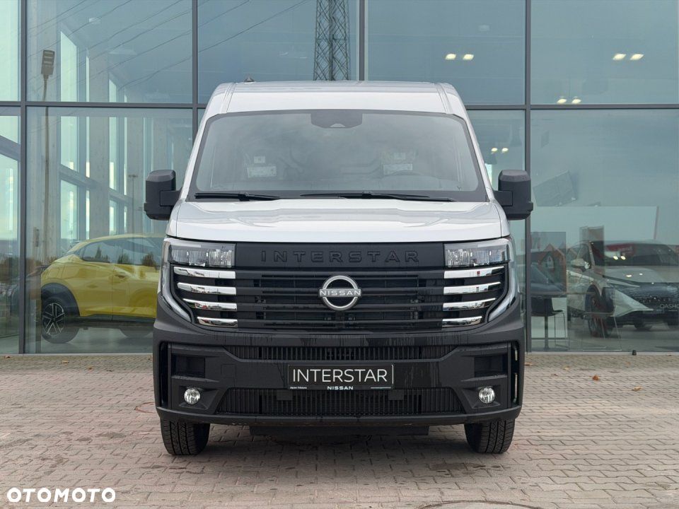 Nissan Interstar - 5