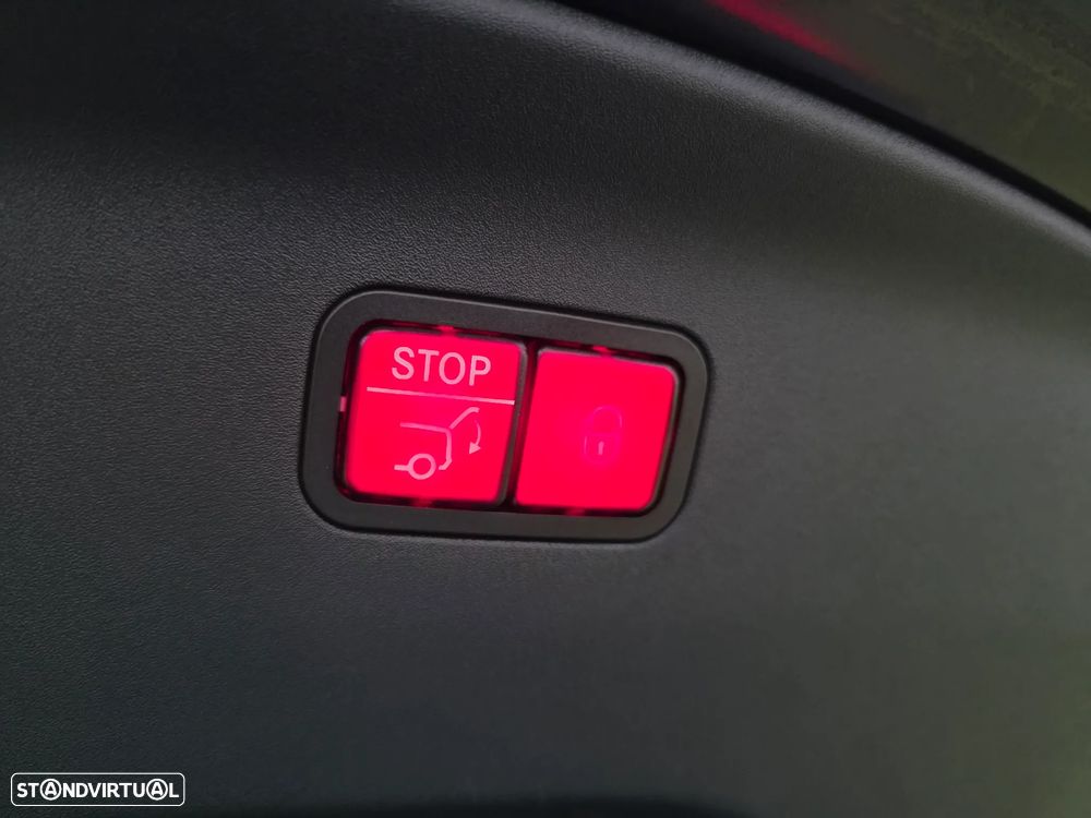 Mercedes-Benz AMG GT 63 S 4Matic+ - 32