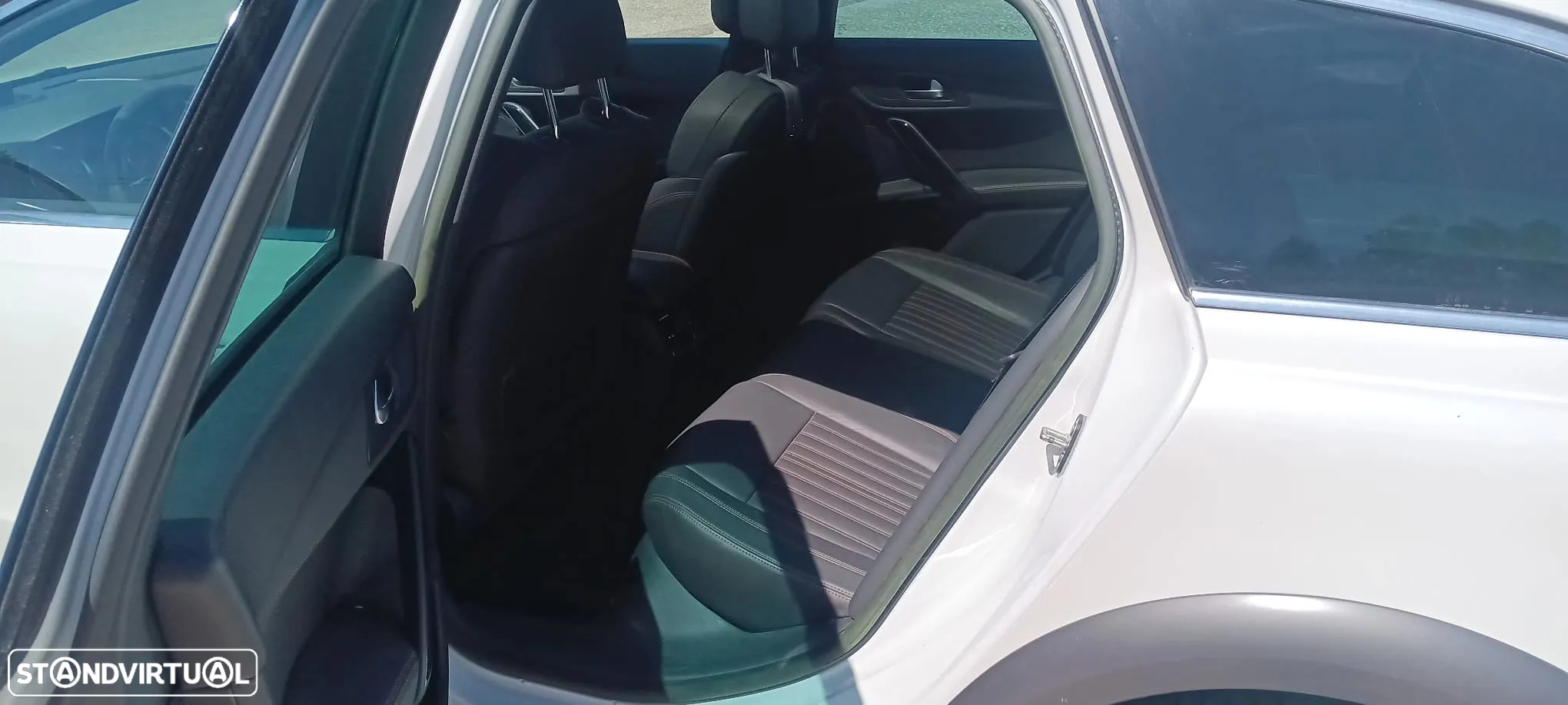 Peugeot 508 RXH 2.0 HDi Hybrid4 2-Tronic - 11