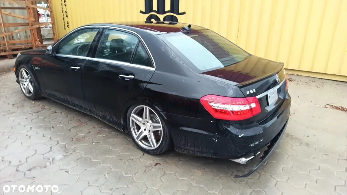 Mercedes-Benz Klasa E 63 AMG - 3