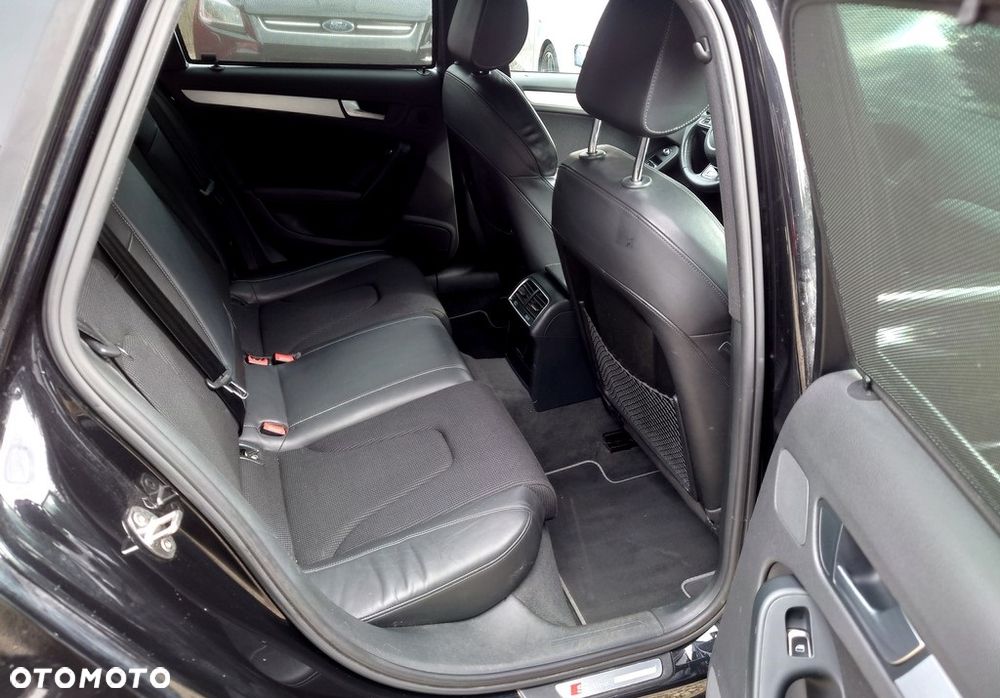Audi A4 Avant 2.0 TDI - 10