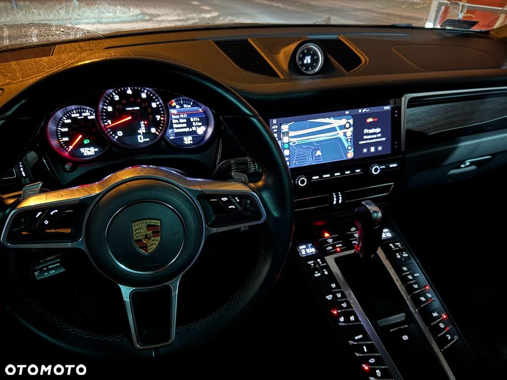 Porsche Macan - 13