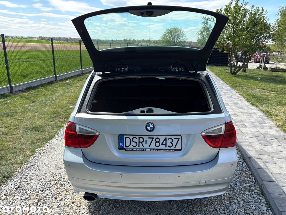 BMW Seria 3 320d - 5