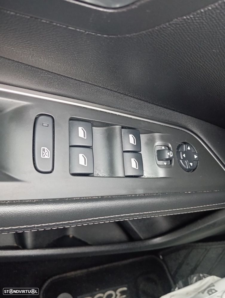 Peugeot 3008 1.5 BlueHDi Allure - 12