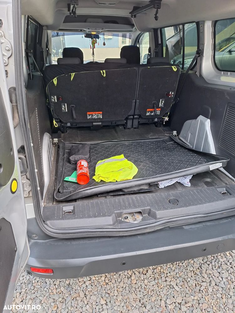 Ford Transit Connect - 12