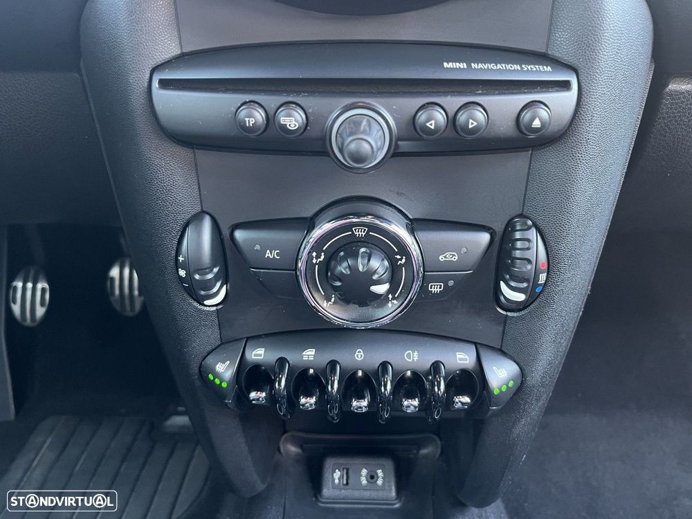 MINI Cabrio Cooper SD - 28
