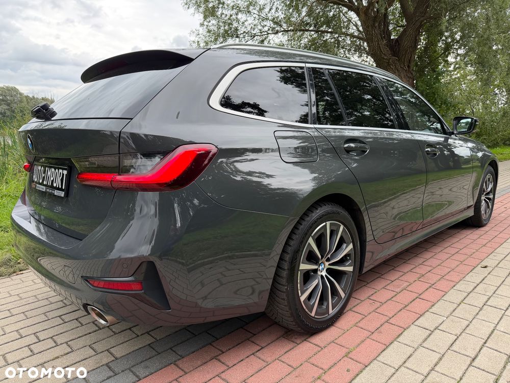 BMW Seria 3 320d Edition Luxury Line Purity - 3