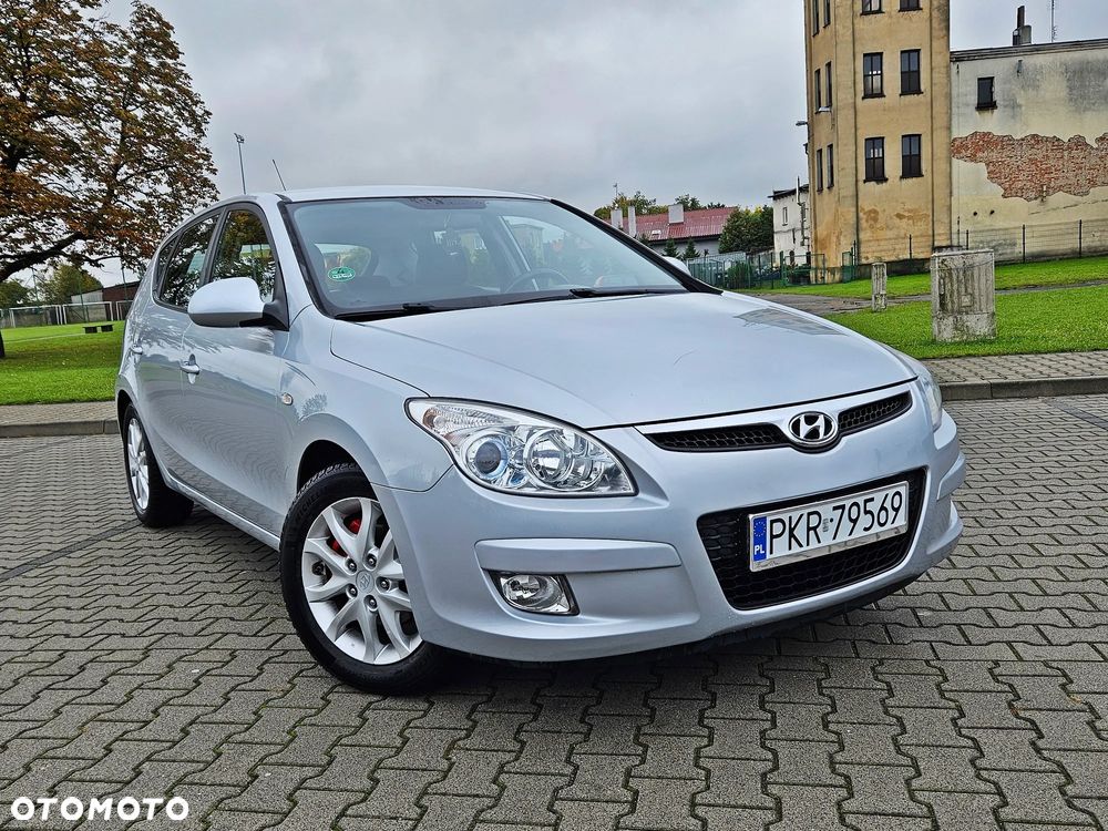 Hyundai i30 1.6 Premium - 1