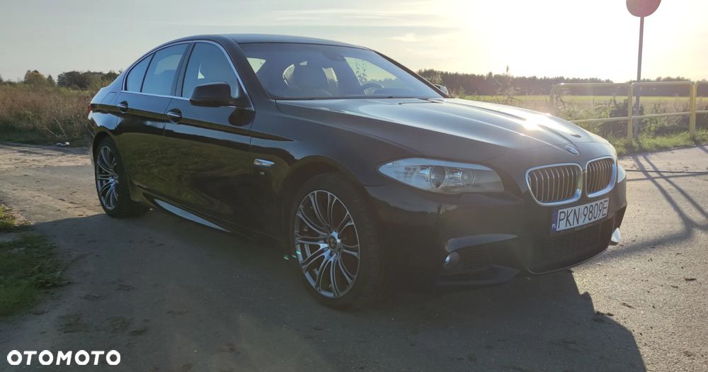 BMW Seria 5 550i xDrive - 2