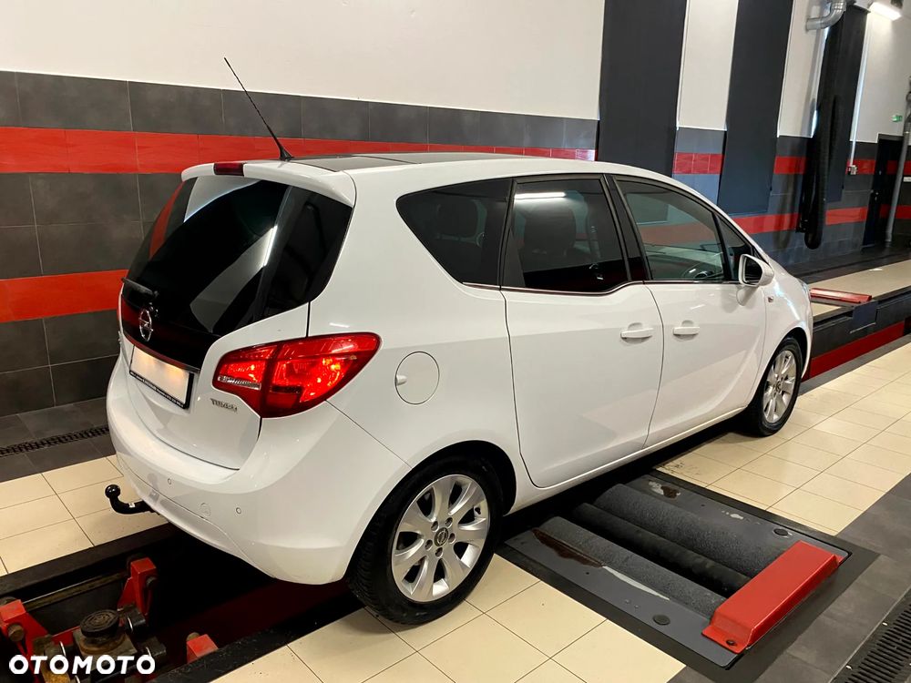 Opel Meriva 1.4 T Cosmo S&S - 8