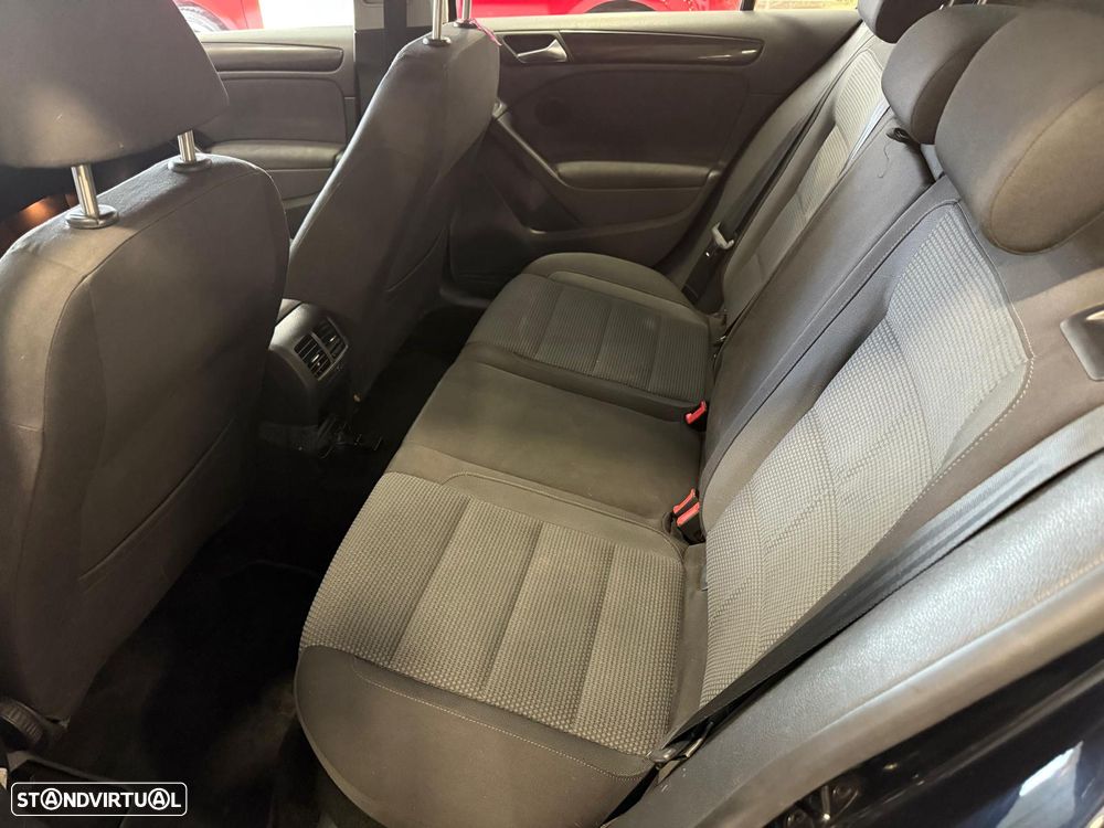 VW Golf 1.6 TDi Confortline - 6