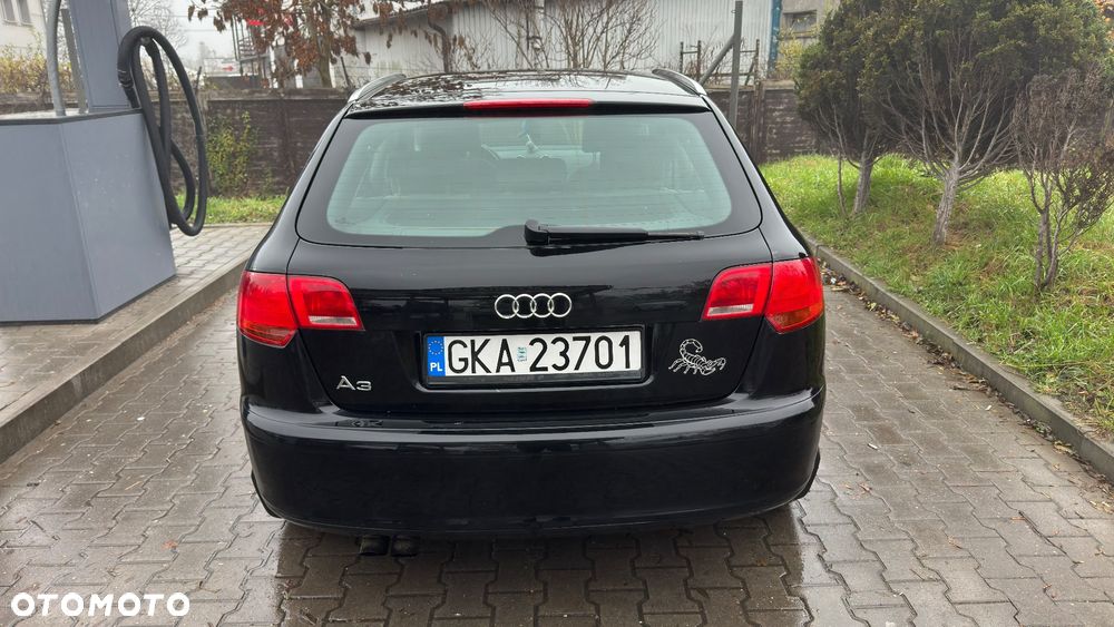 Audi A3 Sportback 2.0 TDI Ambition S tronic - 4