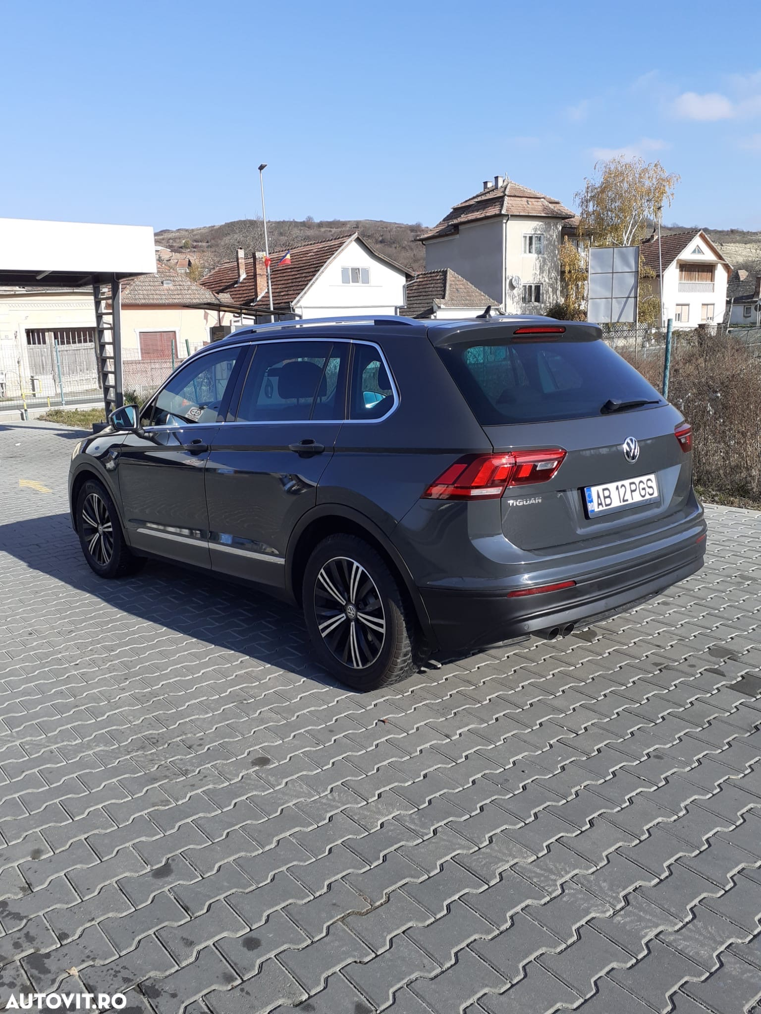 Volkswagen Tiguan 2.0 TDI SCR (BlueMotion Technology) Comfortline - 4