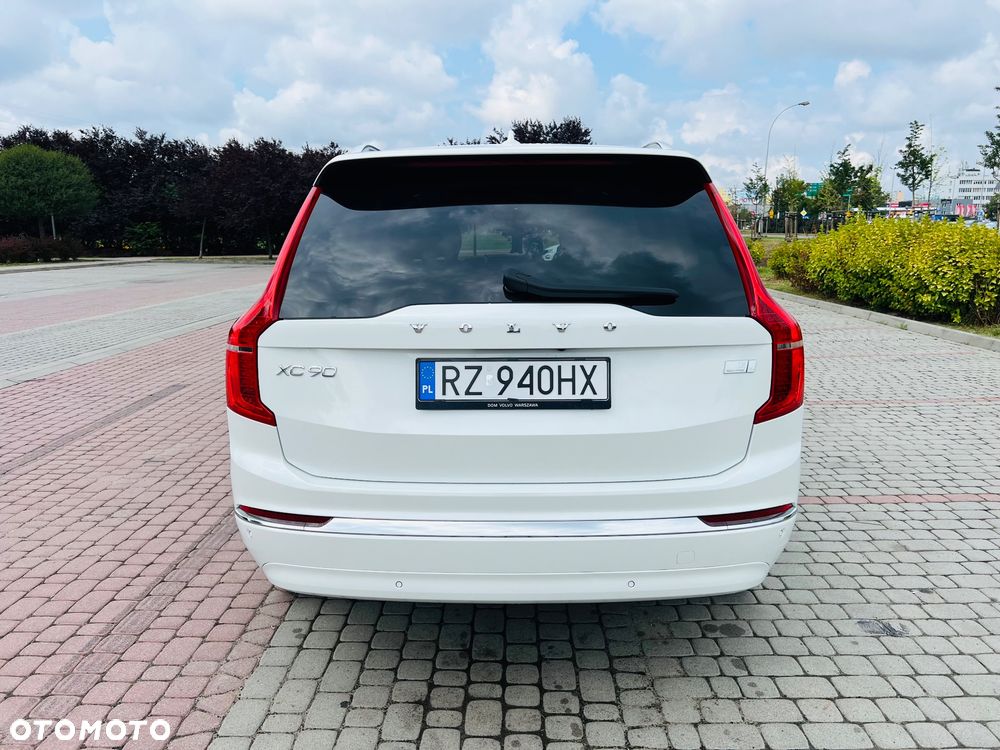 Volvo XC 90 T8 AWD Plug-In Hybrid Ultimate Bright 7os - 4