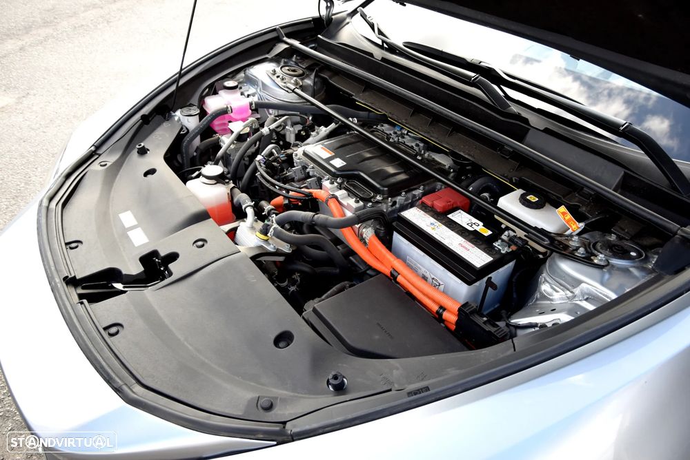 Lexus RZ 300e Premium - 41