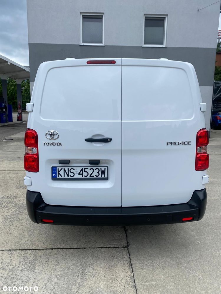Toyota Proace Long Comfort 2.0 D-4D 145 KM - 9