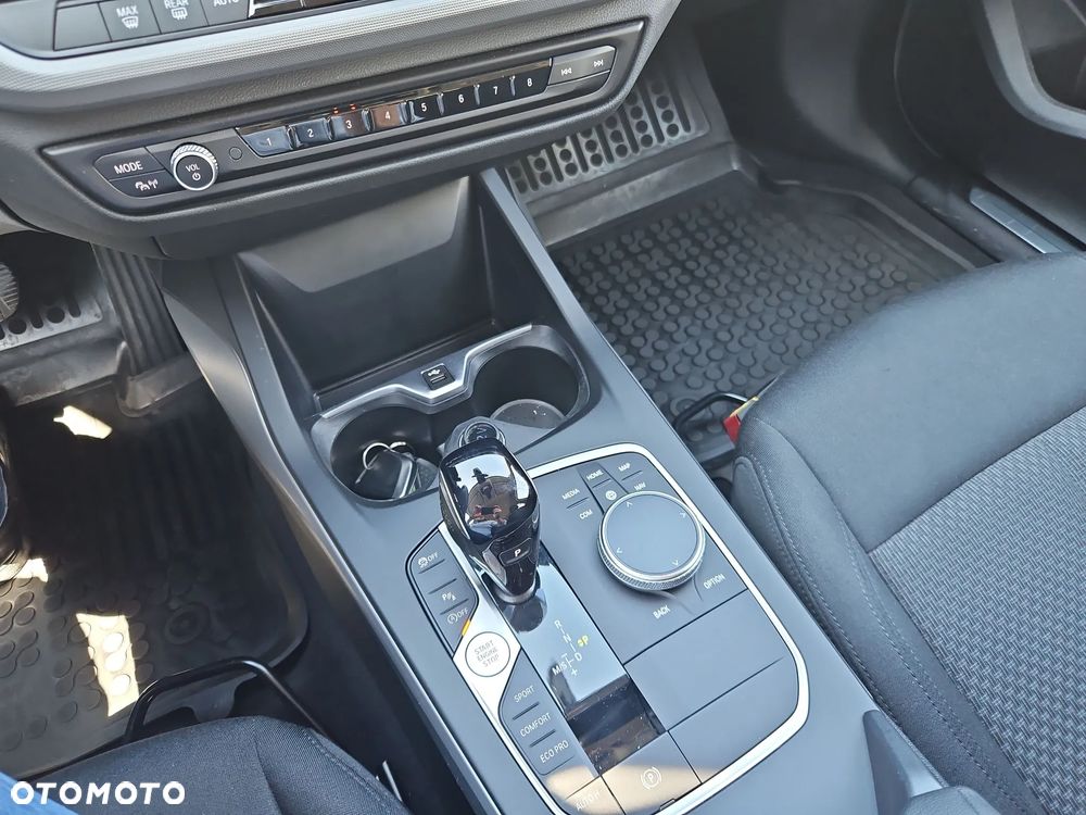 BMW Seria 1 118i Advantage - 16