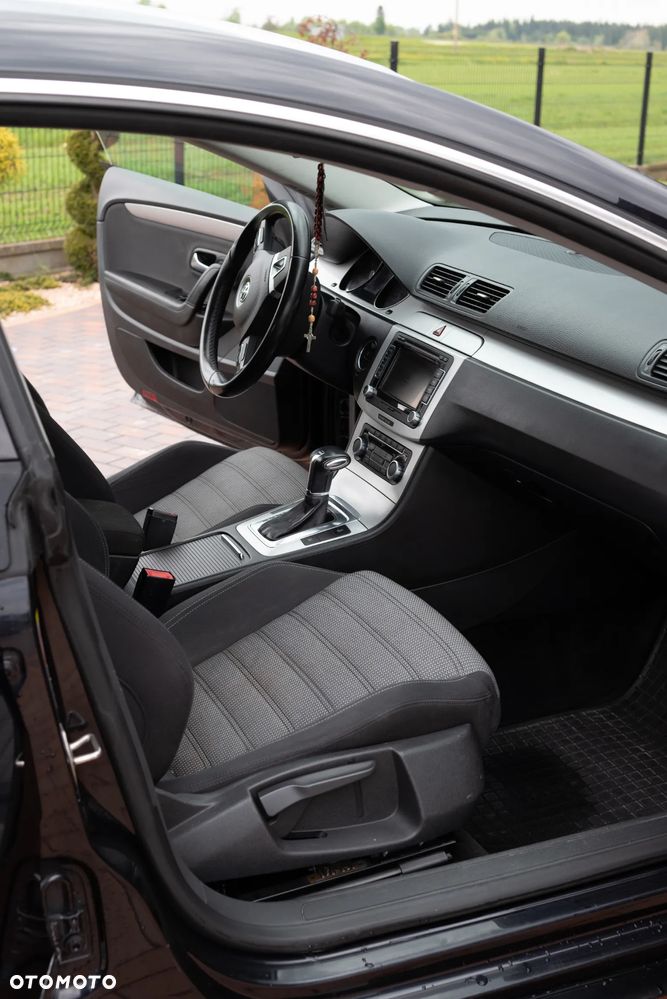 Volkswagen Passat CC - 13