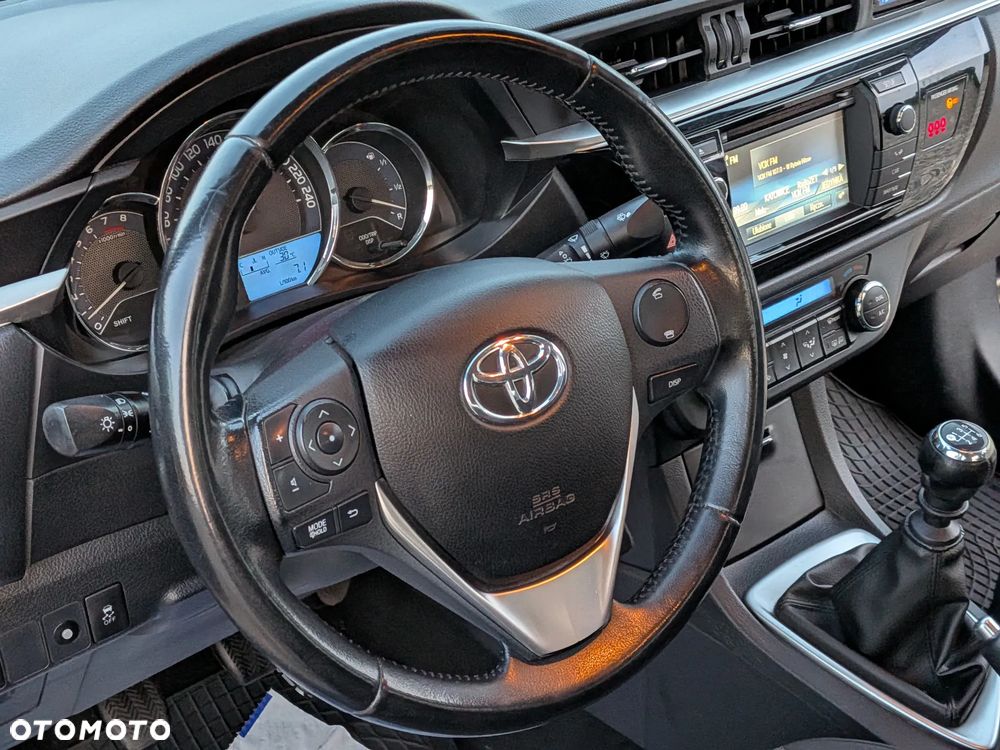 Toyota Corolla 1.6 Prestige EU6 - 31