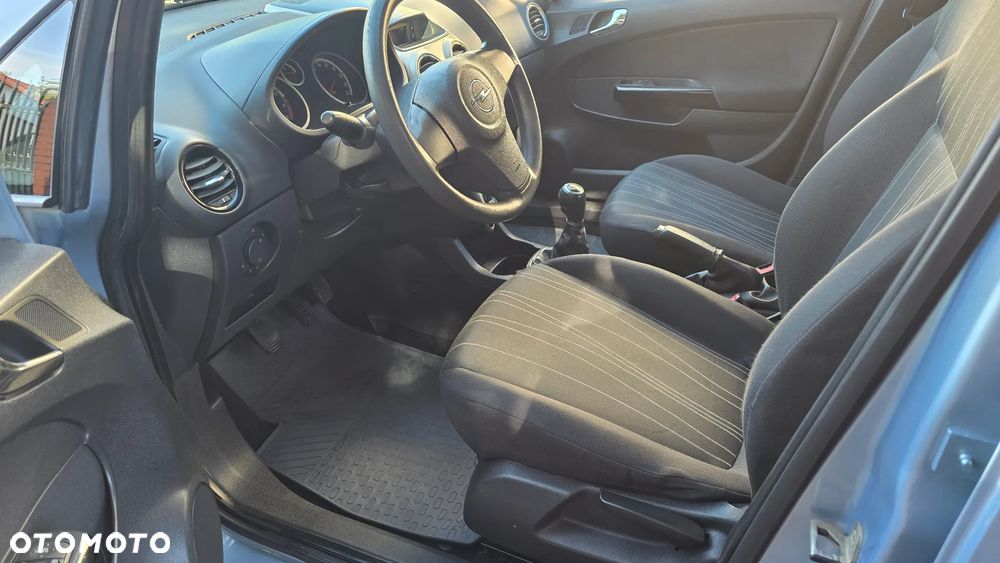 Opel Corsa - 30