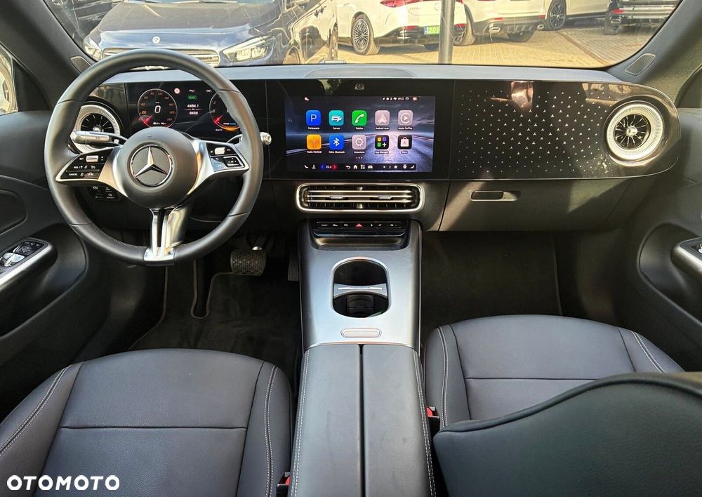Mercedes-Benz CLA - 9