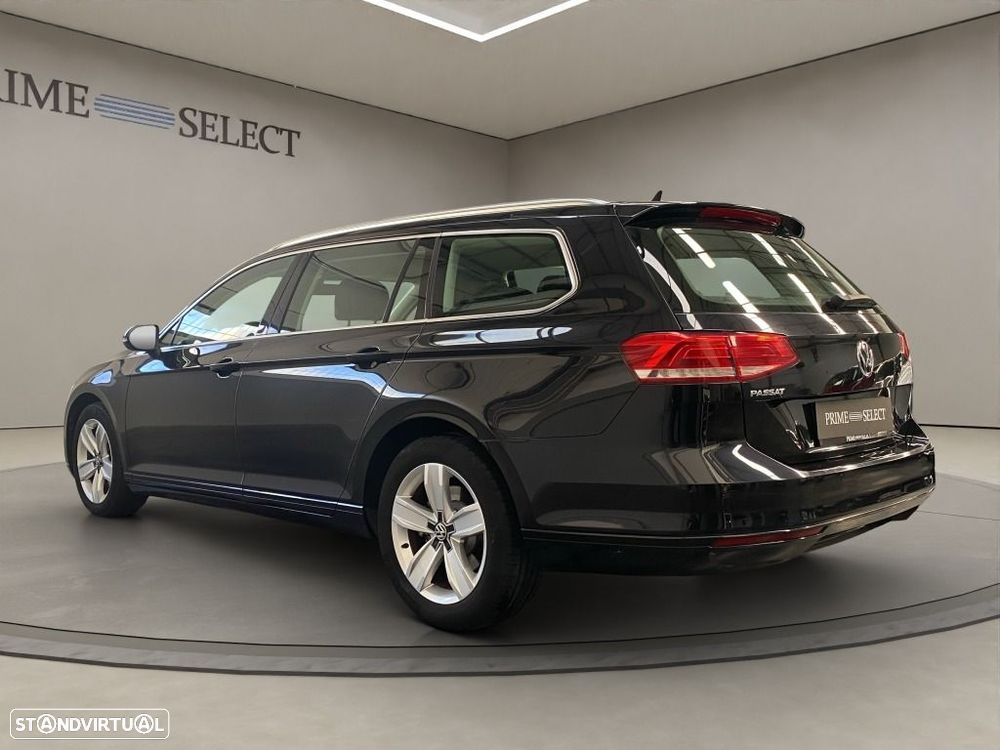 VW Passat Variant 1.6 TDI Confortline DSG - 2
