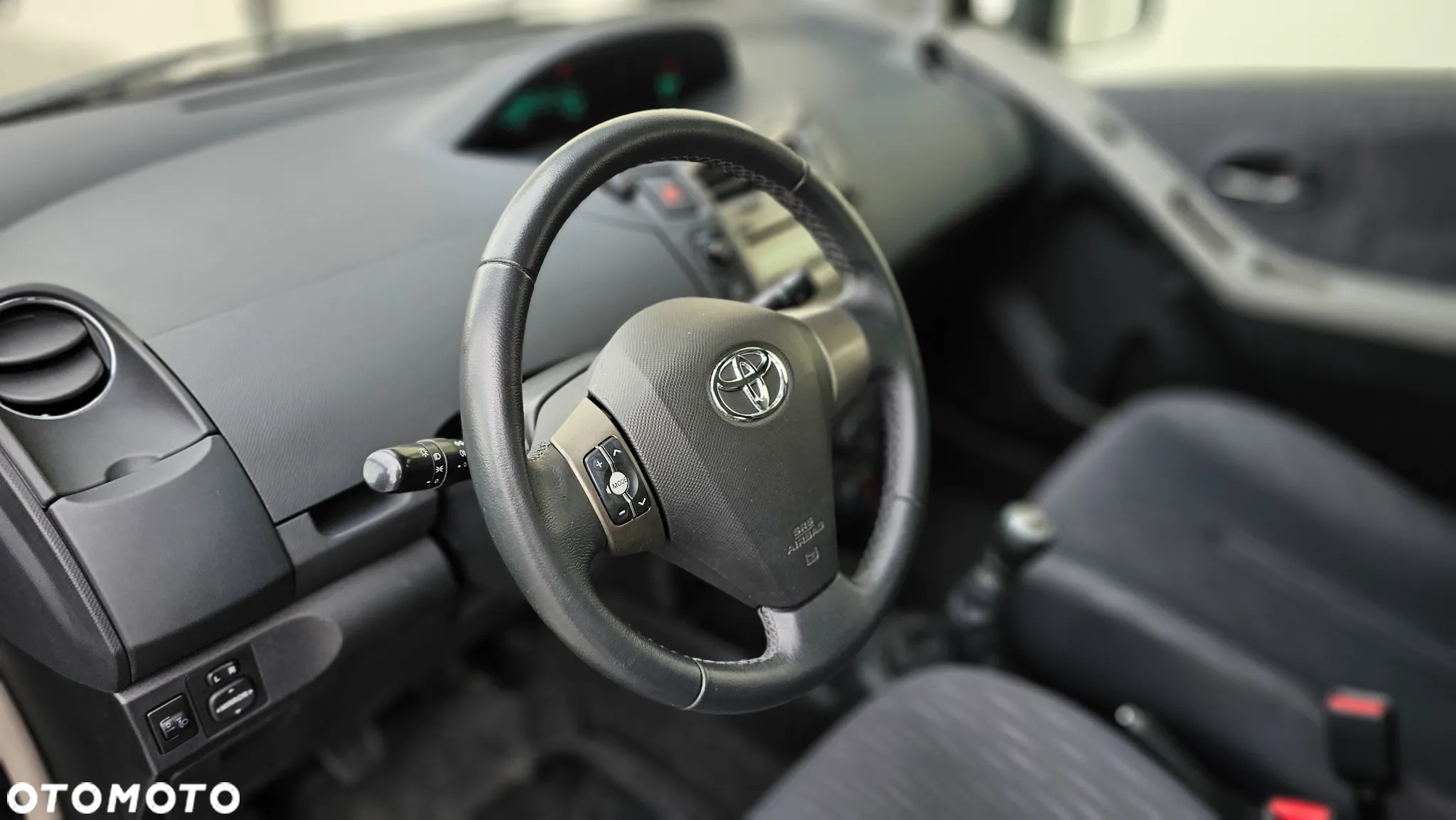 Toyota Yaris 1.4 D-4D Luna A/C - 22
