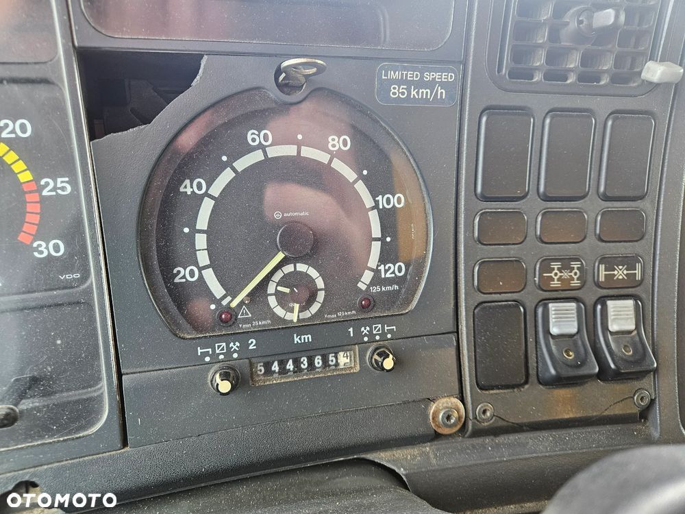 Scania 124c 360 - 31