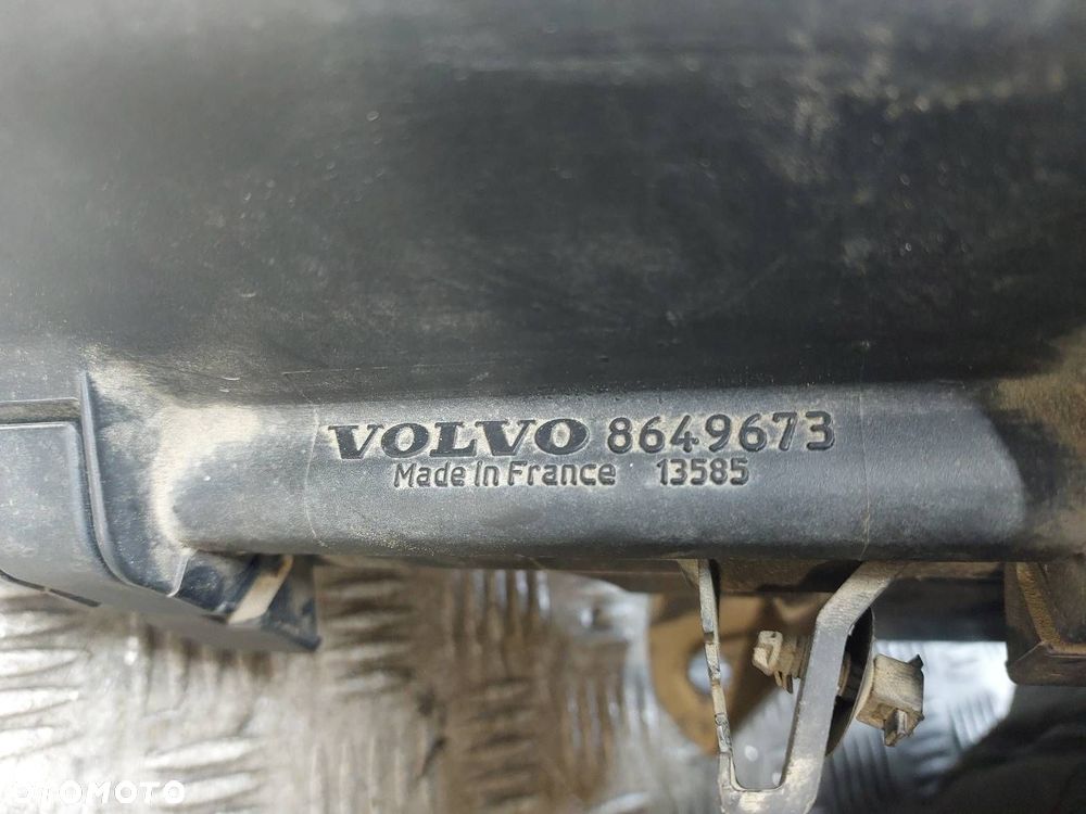 OBUDOWA PRZEPŁYWOMIERZ RURA VOLVO S80 I 2.5 T 8649673 8670112 30680446 - 2