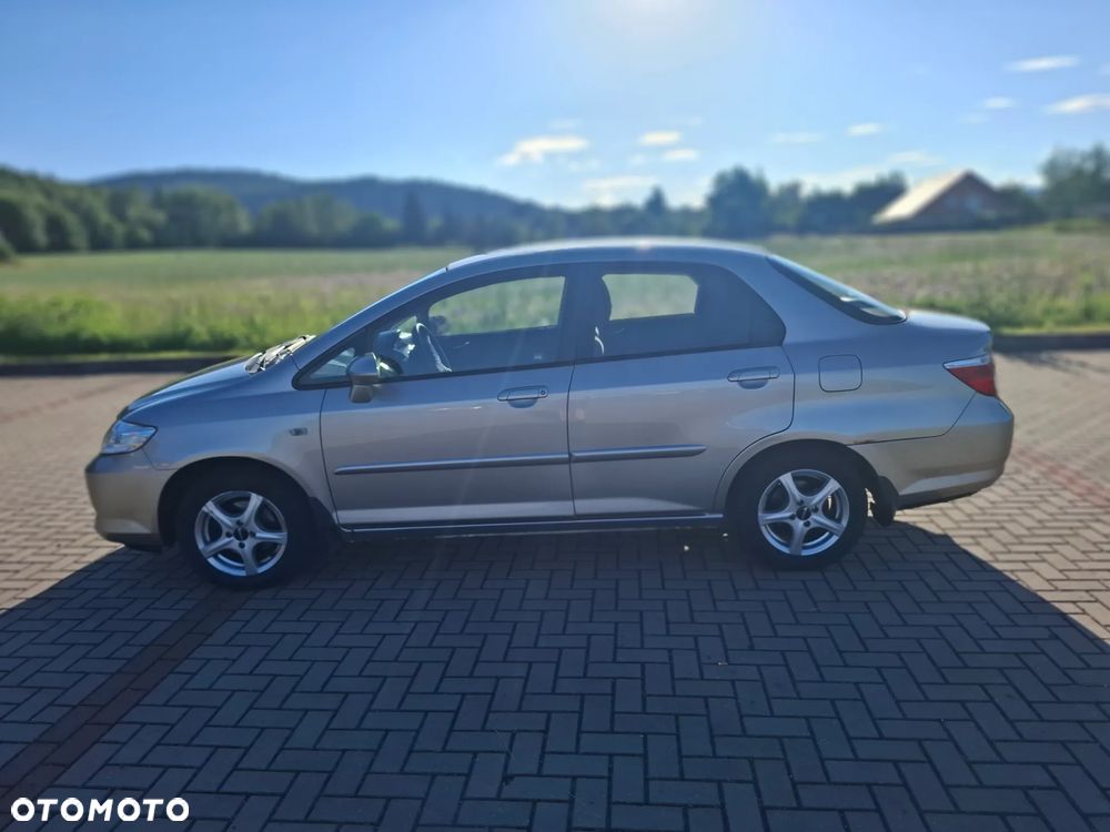 Honda City 1.4 Comfort - 6