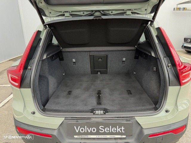Volvo XC 40 2.0 B3 Plus Dark - 8