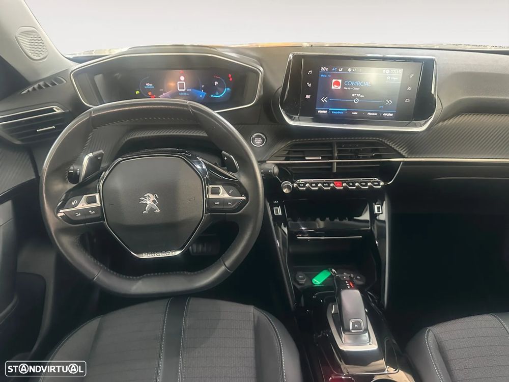 Peugeot 2008 1.2 PureTech Allure EAT8 - 11