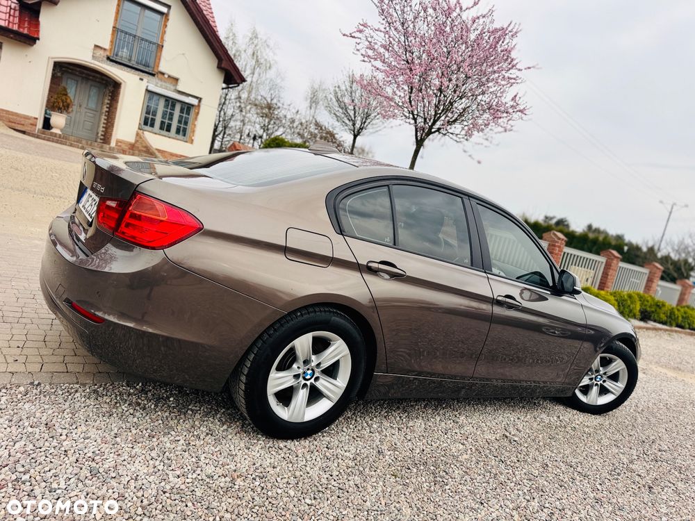 BMW Seria 3 316d DPF Edition Exclusive - 26