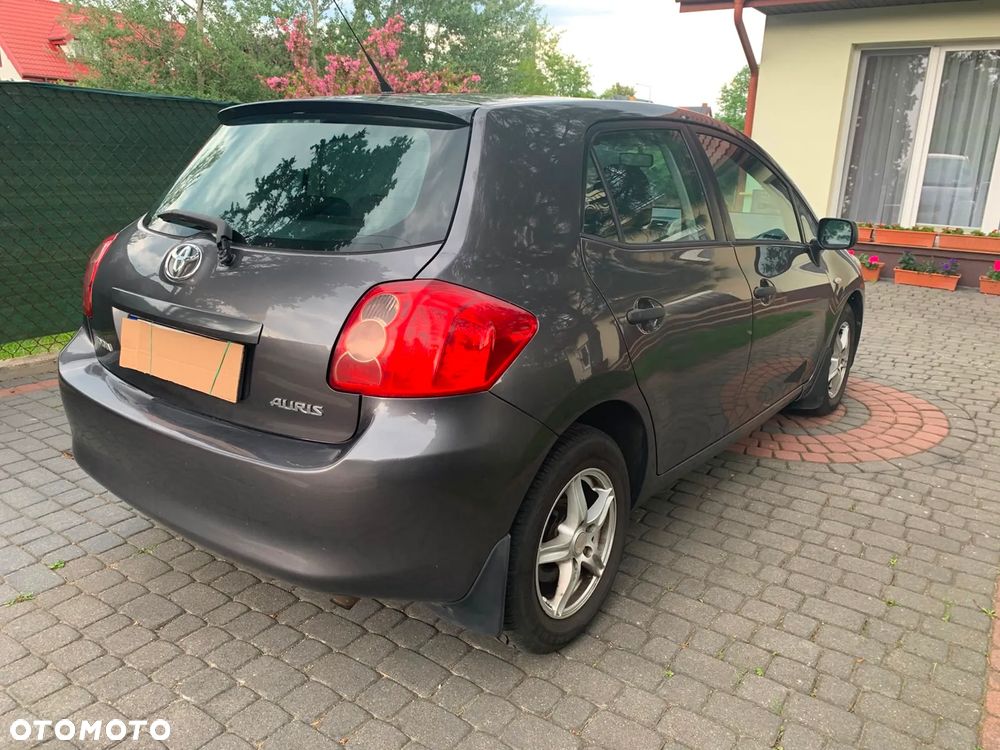 Toyota Auris 1.4 D-4D Premium - 5