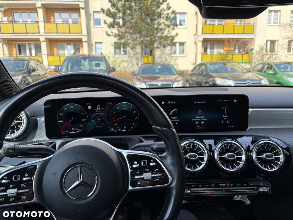 Mercedes-Benz Klasa A 220 4Matic 7G-DCT Progressive - 16