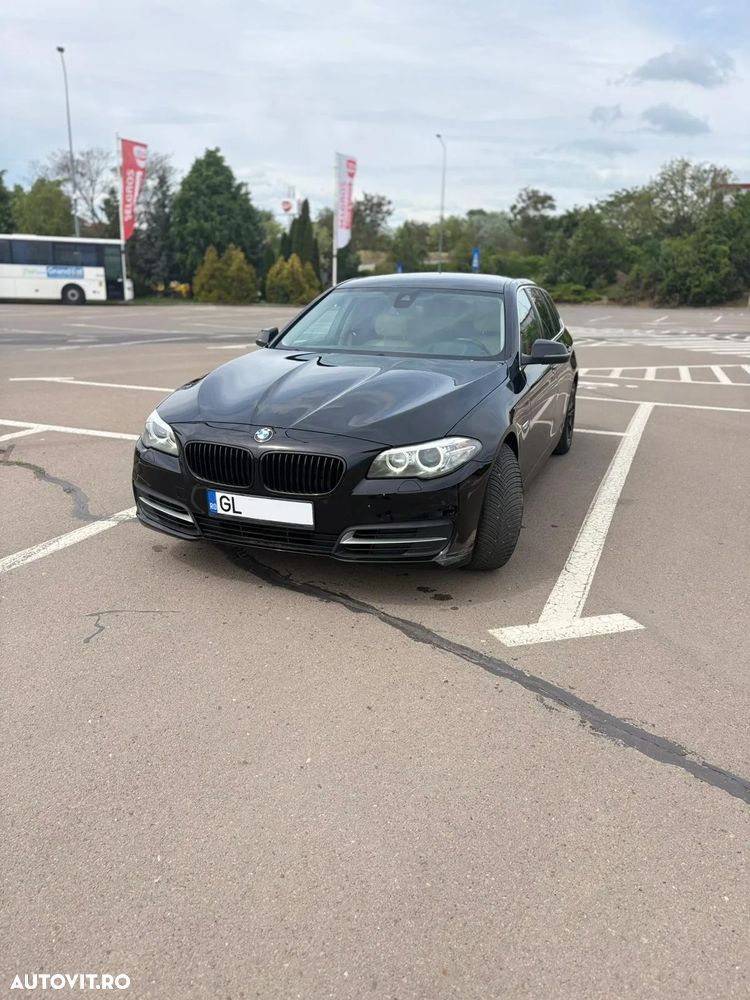 BMW Seria 5 520d xDrive - 4