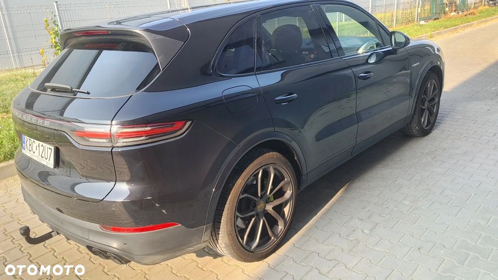Porsche Cayenne E-Hybrid - 6