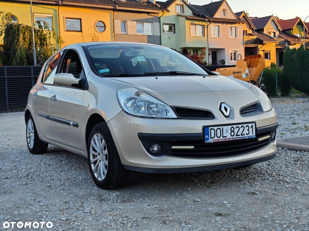Renault Clio 1.6 16V Expression - 1