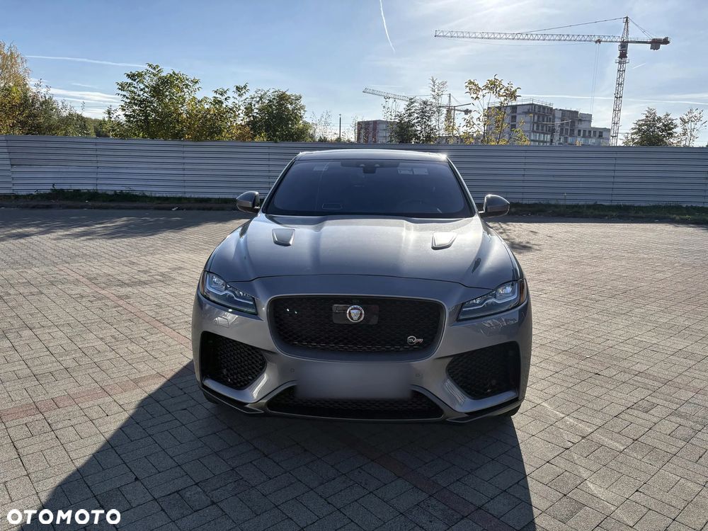 Jaguar F-Pace 2019 photo 2